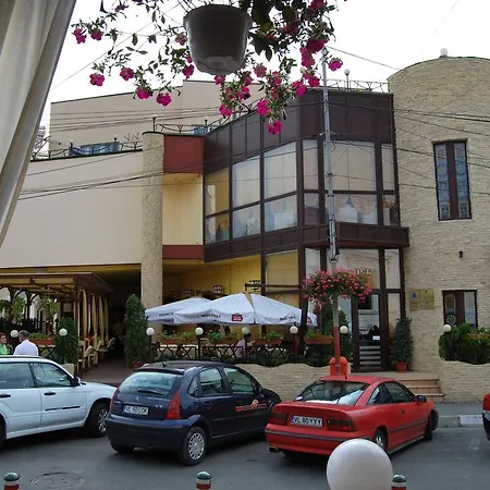 Castel 3* Ramnicu Valcea